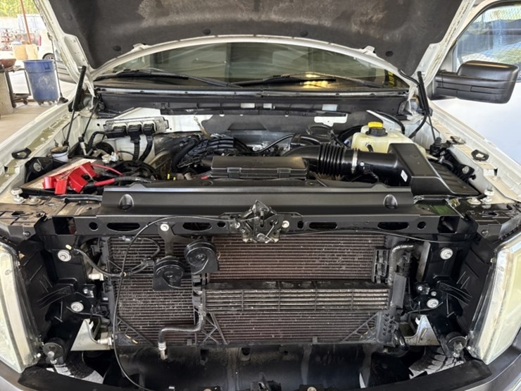 2014-ford-f150-image-14
