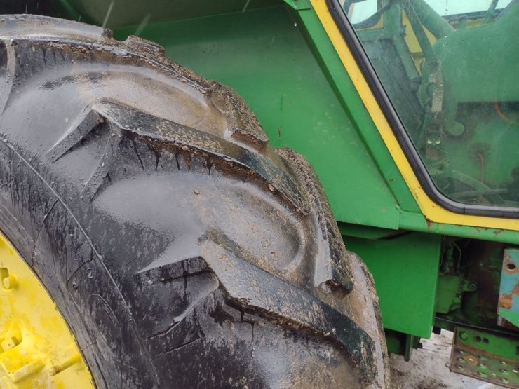 john-deere-4020-image-23