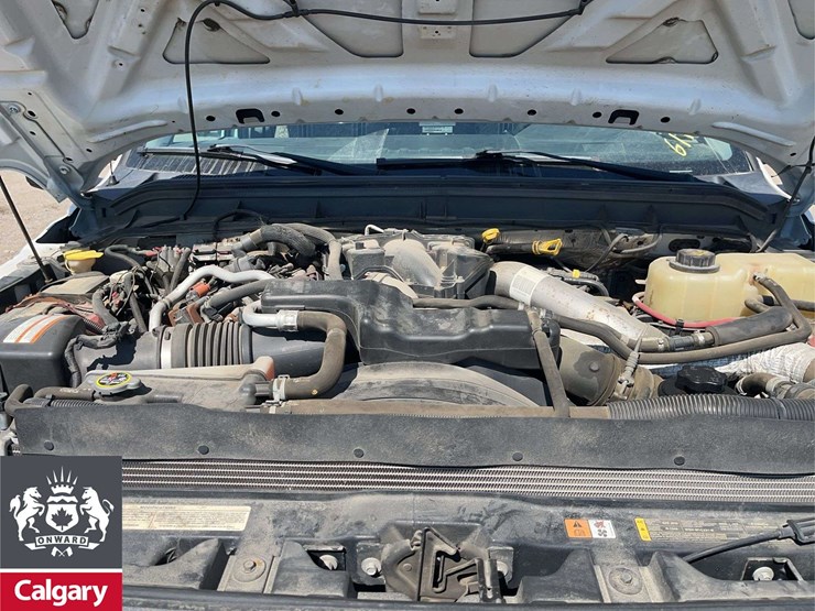 2015-ford-f550-image-24