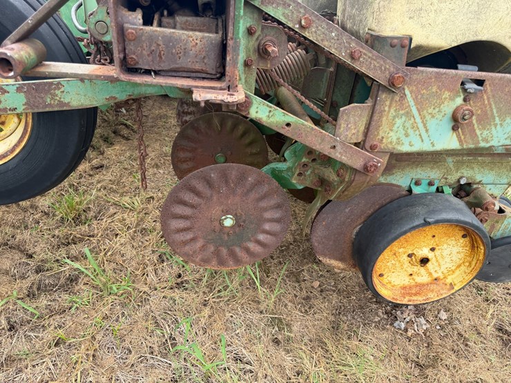 john-deere-530-image-33
