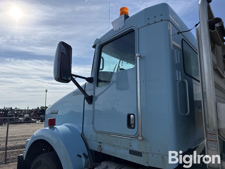 2007-kenworth-t800-image-10