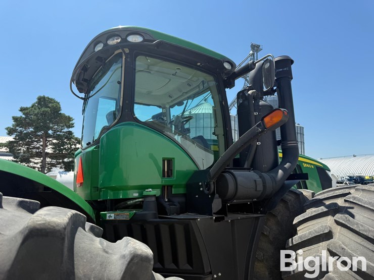 2014-john-deere-9560r-image-15
