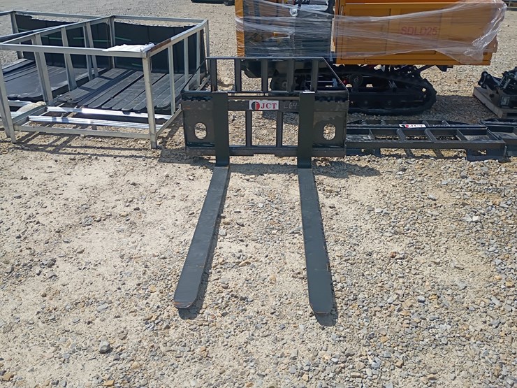 #l64-096-•-jct-pallet-fork-skid-steer-attachment-image-1