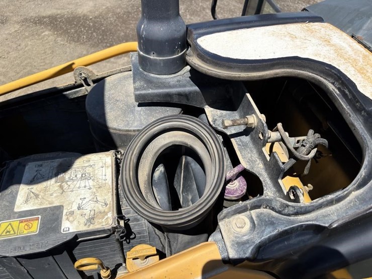 2007-caterpillar-420e-image-67