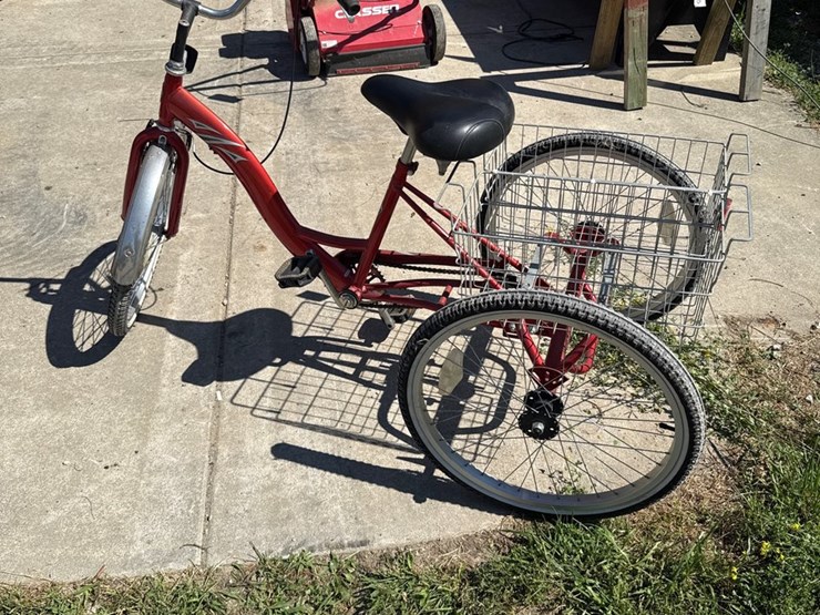 #72-•-tri-star-torker-three-wheel-bicycle-image-4