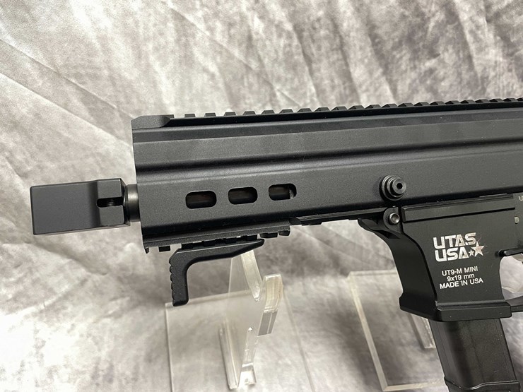 #10858-•-utas-usa-ut9-machine-,-9mm-luger-semi-auto-pistol,-sn:-ut-24a004984-image-9