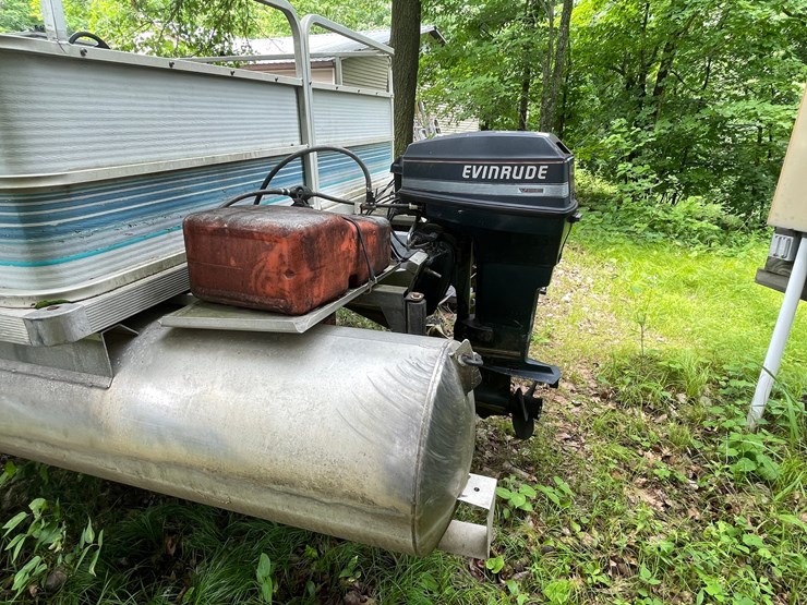 #6100-•-northwoods-pontoon-with-north-country-pontoon-scissor-trailer-(sells-bill-of-sale)-image-8