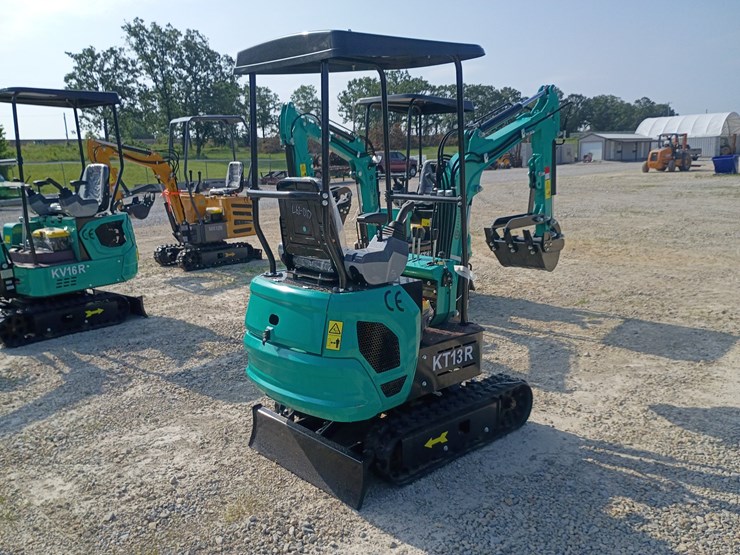 #l62-010-•-2026-cfg-kt13r-mini-excavator-image-4