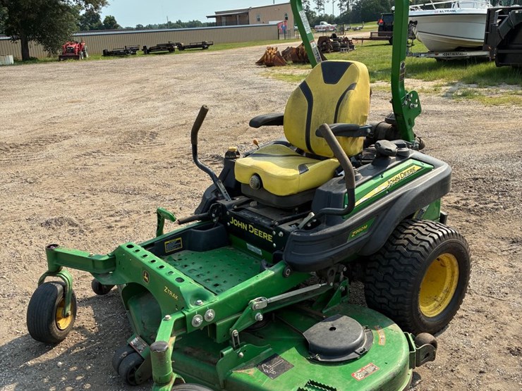 2021-john-deere-z960m-image-1