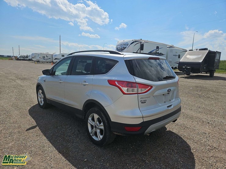 2014-ford-escape-image-3
