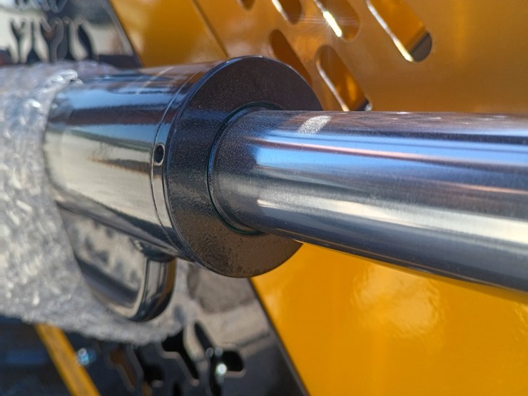 #l66-011-•-2026-agt-mx-crt23-mini-skid-steer-image-22