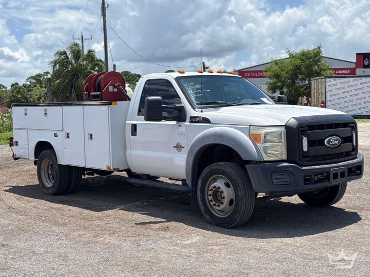 2011-ford-f450-image-2