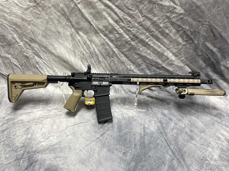#10695-•-springfield-saint-victor-,-556-nato-semi-auto-rifle,-sn:-st539897-image-2