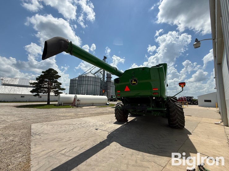 2022-john-deere-s780-image-9