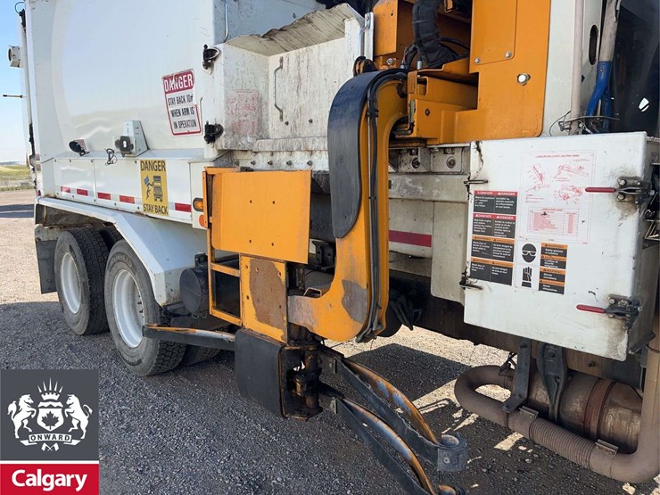 2018-international-workstar-7400-image-20