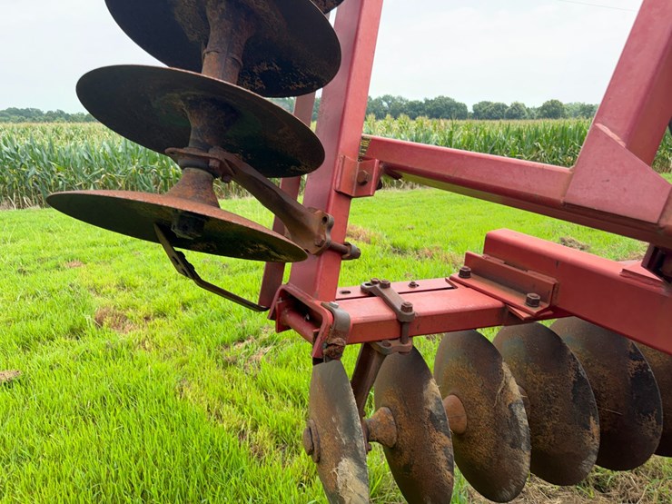 case-ih-3950-image-64