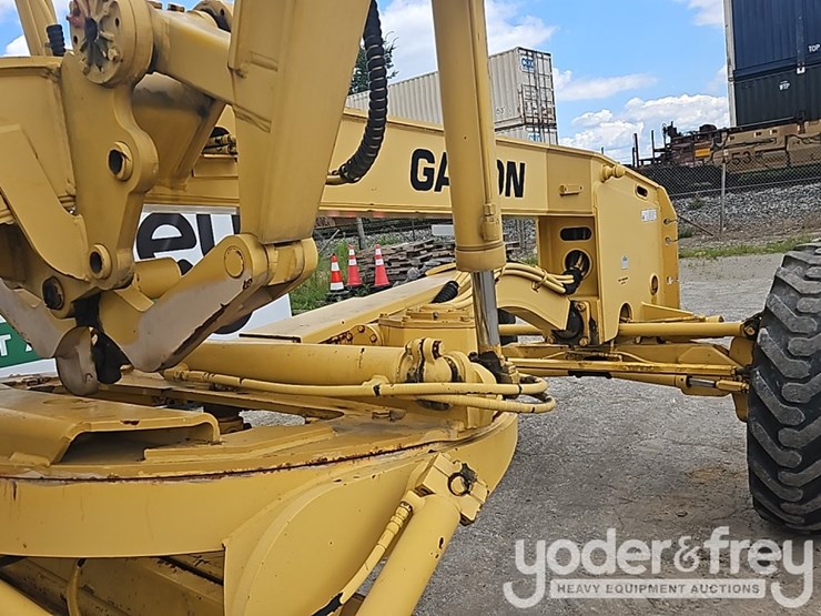 2002-galion-830-image-41