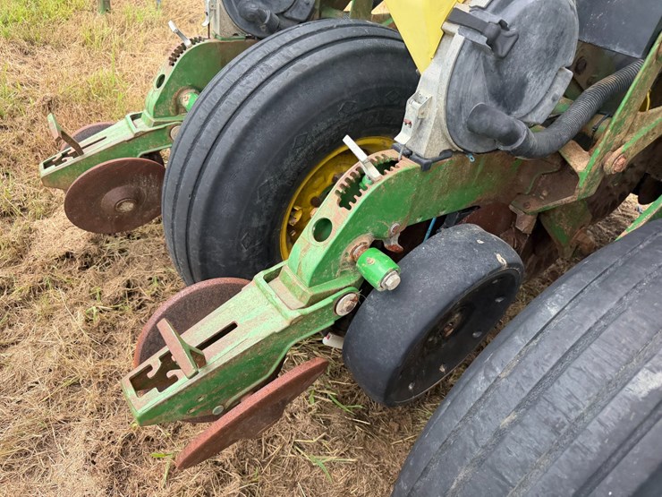 john-deere-1790-image-95