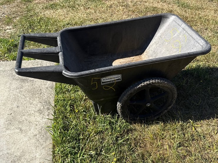 #52-•-rubbermaid-lawn-cart-image-3