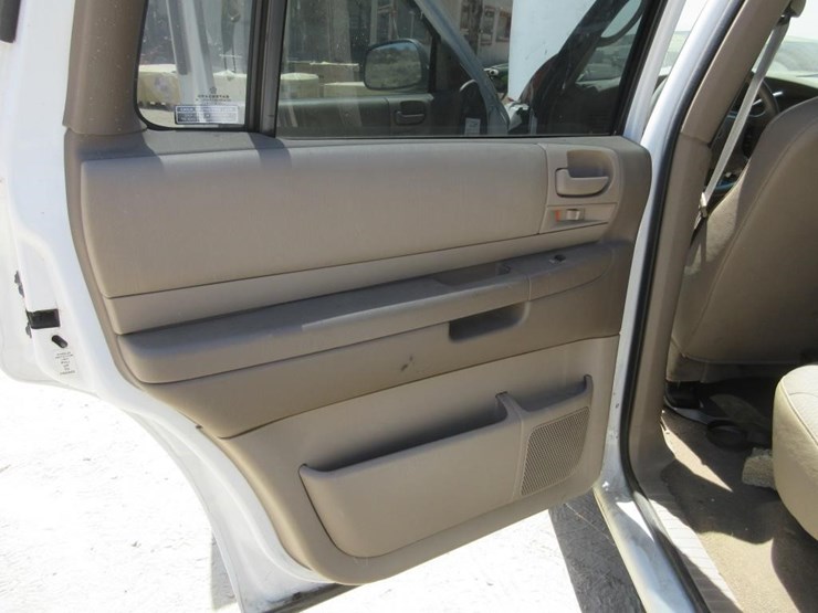2001-dodge-durango-image-12