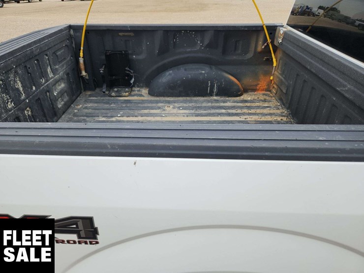 2019-ford-f150-image-42