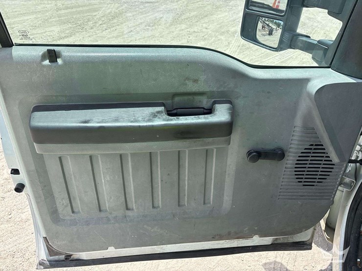 2012-ford-f250-image-17
