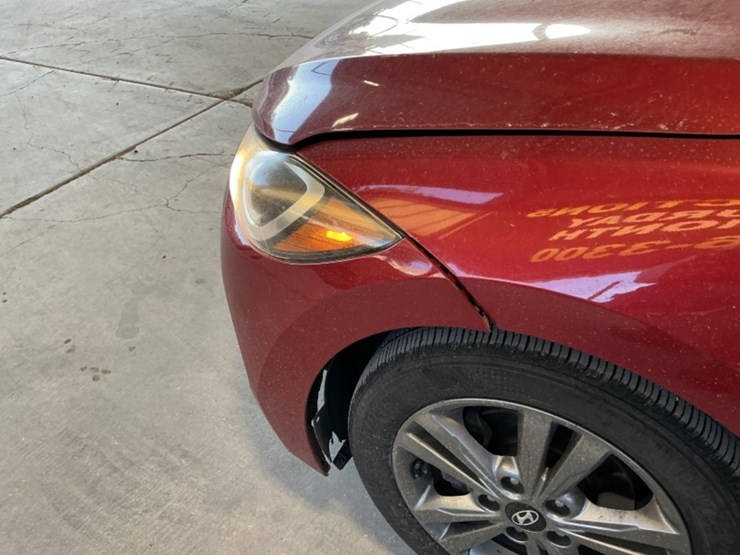 2017-hyundai-elantra-sdn-image-9