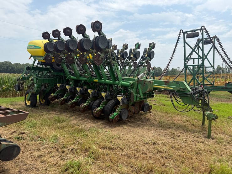 john-deere-1790-image-2
