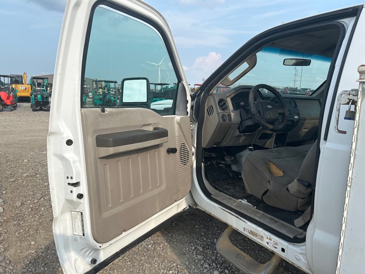 2008-ford-f450-image-52