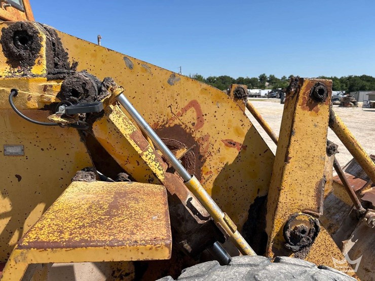 1978-caterpillar-930-image-19