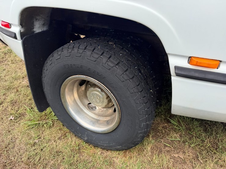 1998-dodge-ram-3500-image-10