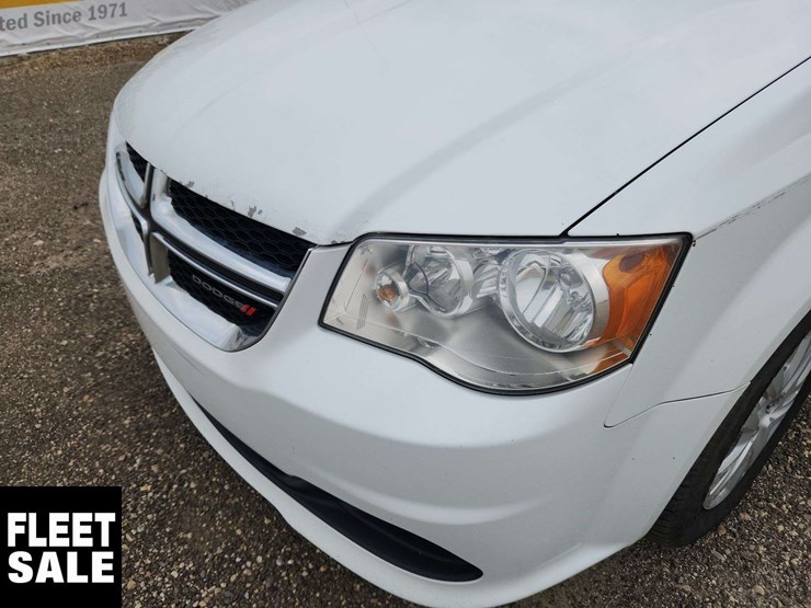 2016-dodge-grand-caravan-image-42