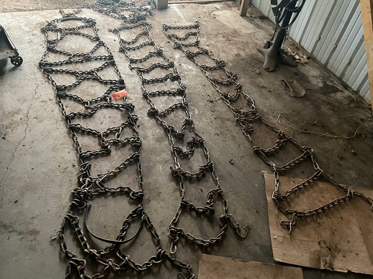 #1241-•-(2)-sets-of-tire-chains-image-1