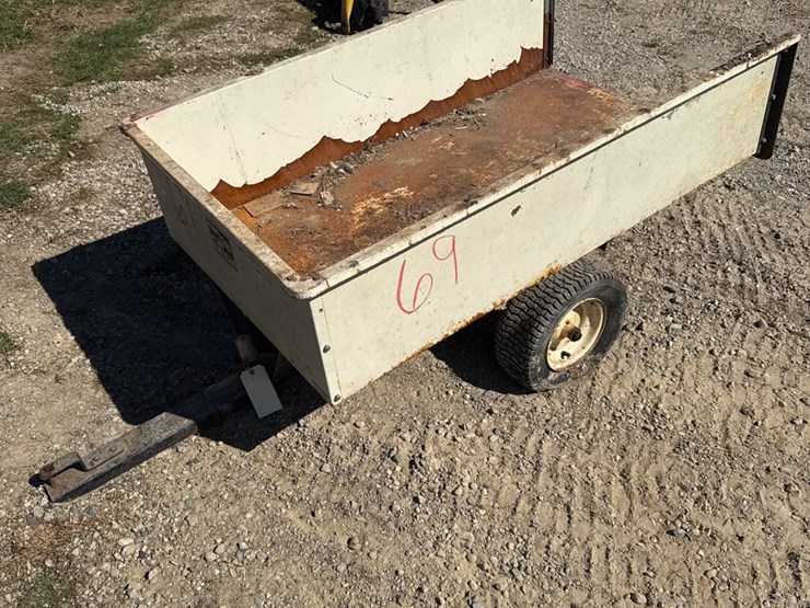 #69-•-agri-fab-17-ft.³-pull-behind-cart-image-3