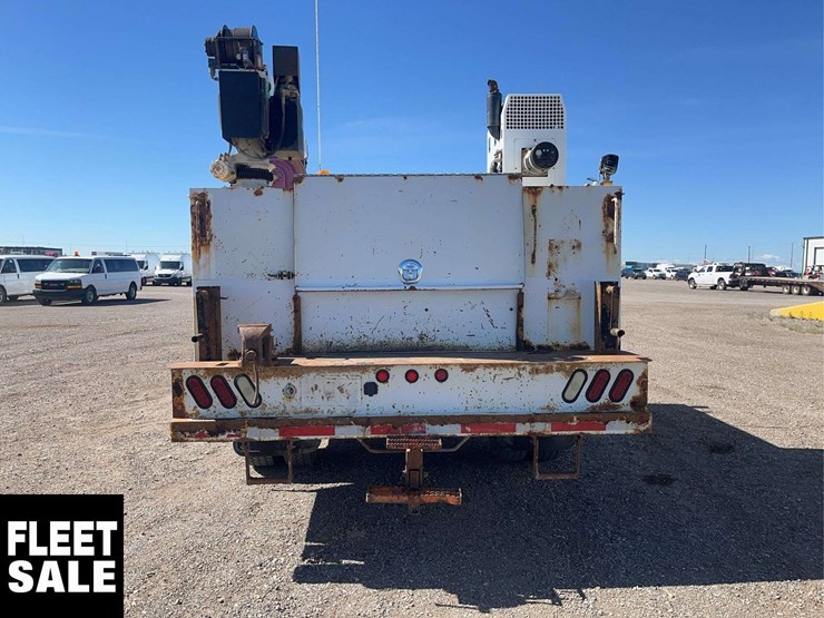 2013-ford-f550-image-8