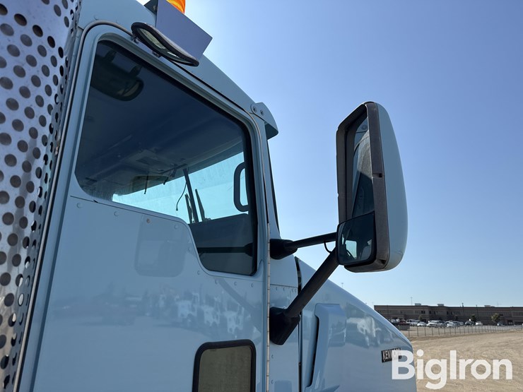 2007-kenworth-t800-image-18