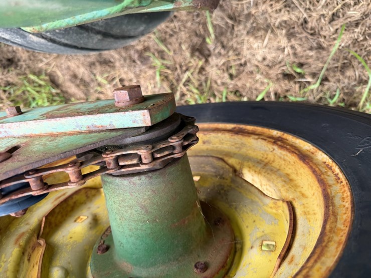 john-deere-530-image-12