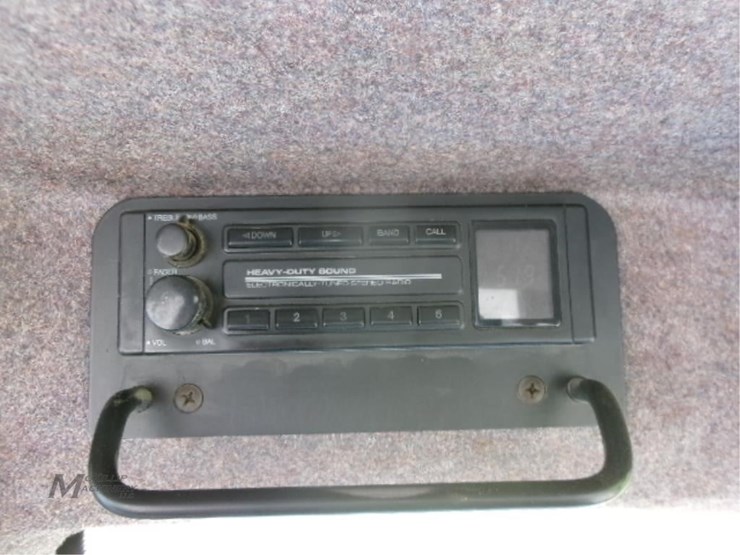 1982-j-i-case-2290-image-17