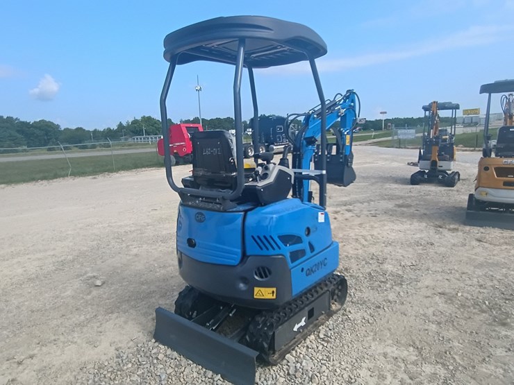 #l62-012-•-2026-diesel-cfg-qk20yc-mini-excavator-image-4