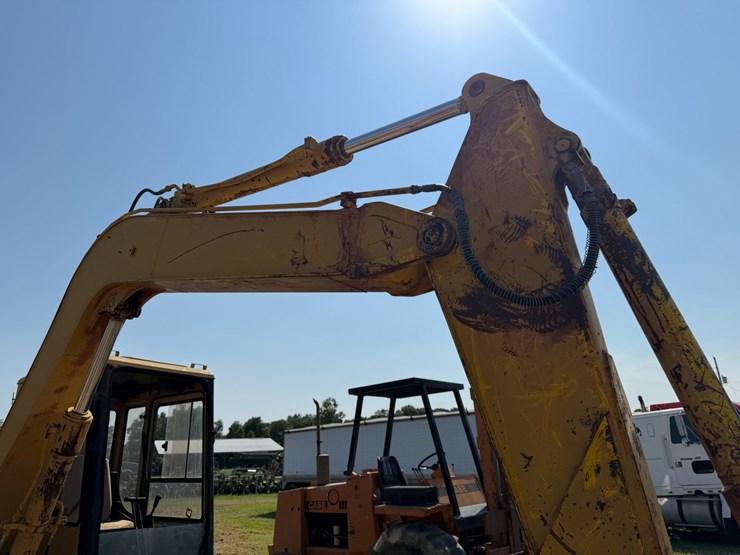 caterpillar-307-image-46