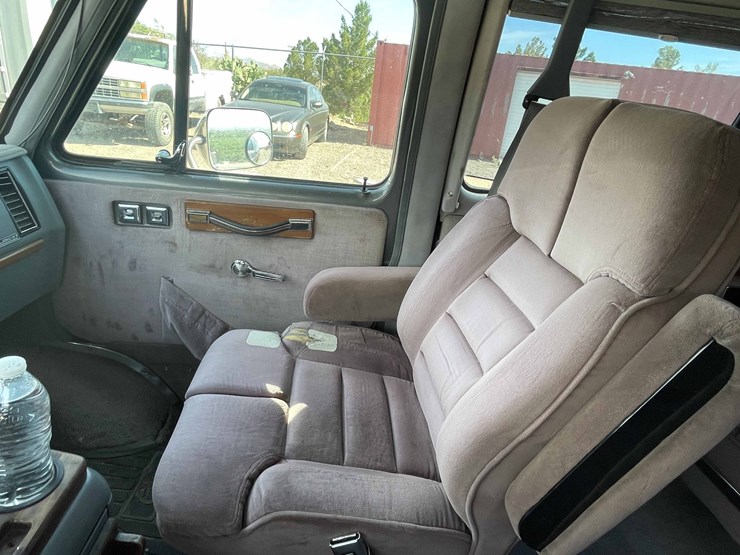 1988-chevrolet-g20-image-36