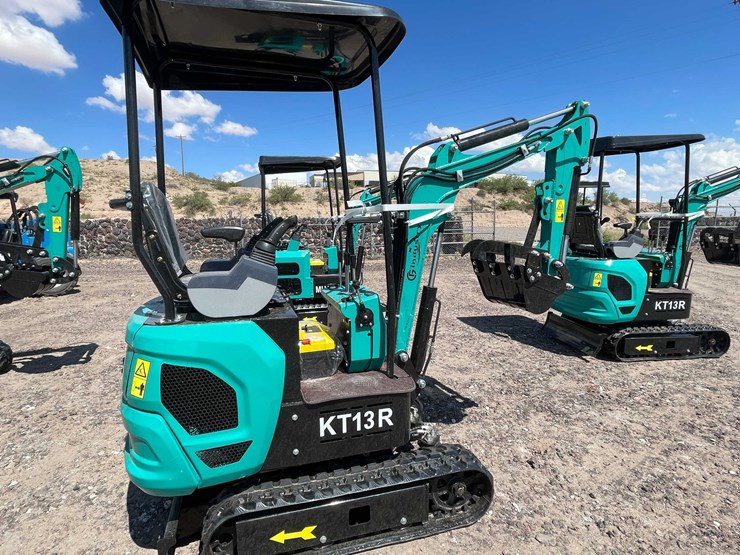 #2457-•-2026-cfg-kt13r-mini-excavator-image-30