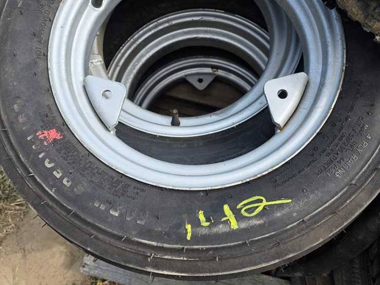 #142-•-x4-farm-tires-and-rims-farm-image-4