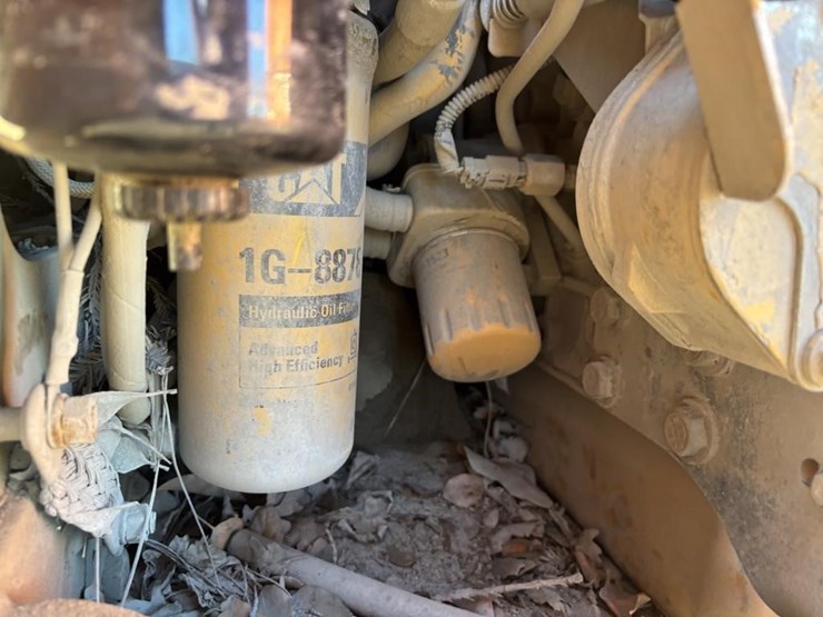 2014-caterpillar-226b3-image-43