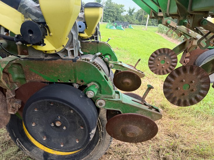 john-deere-1790-image-56