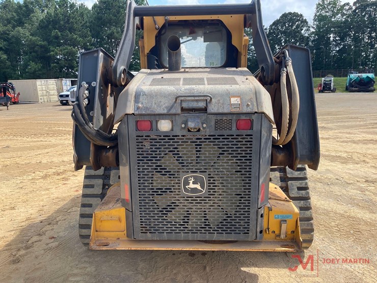 2020-deere-331g-image-9