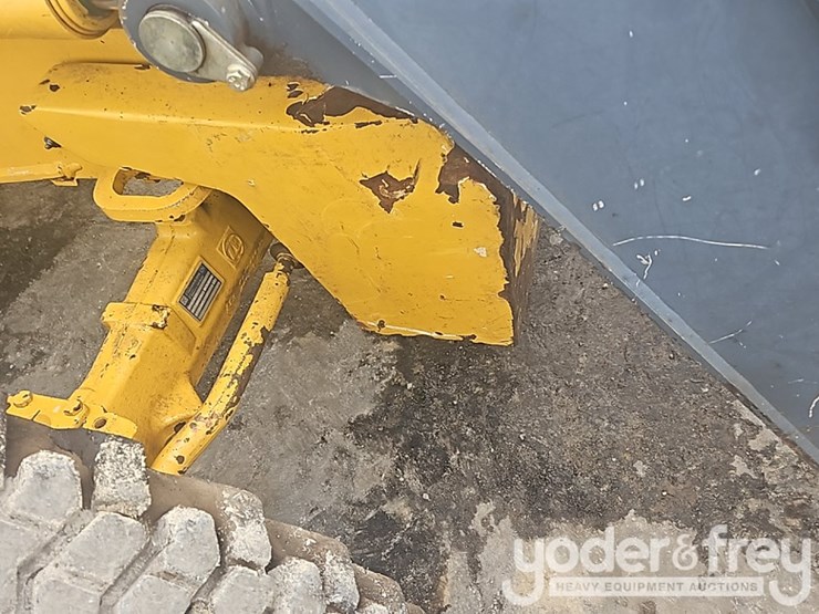 2014-deere-410k-image-18