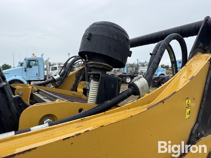 2012-caterpillar-262c-image-15