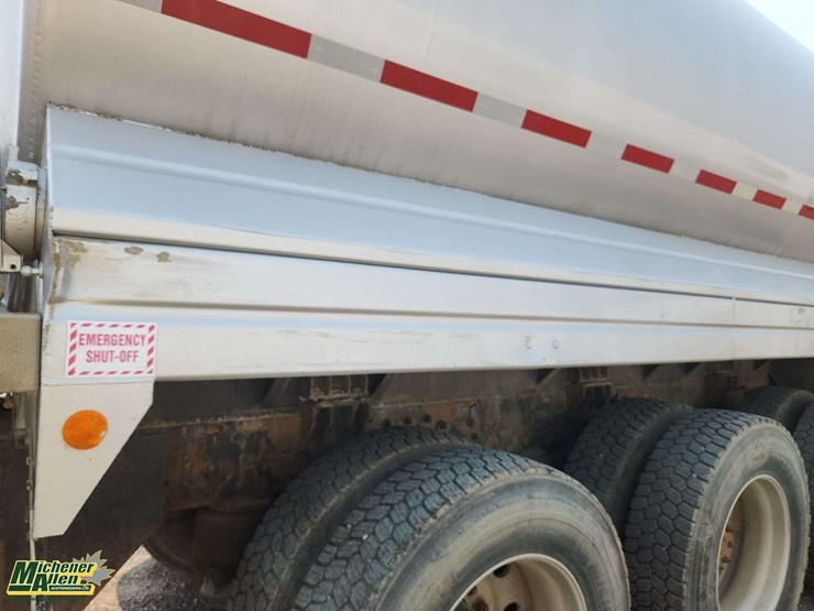 2006-peterbilt-378-image-51