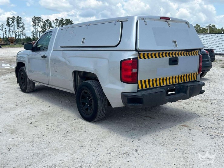2015-chevrolet-silverado-1500-image-4